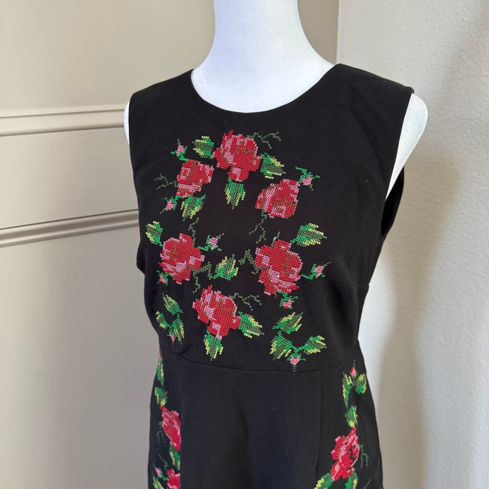 Black Cross Stitch Floral Sleeveless Fit & Flare Dress Size Medium